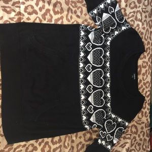 Graphic sweater with pockets